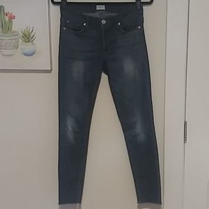 Hudson slight distressed raw hem skinny jean S 27